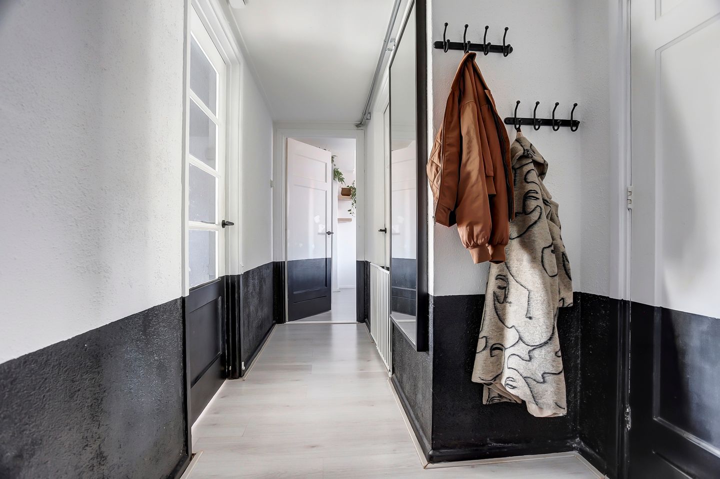 Photo 4 of Huissensestraat 115-3