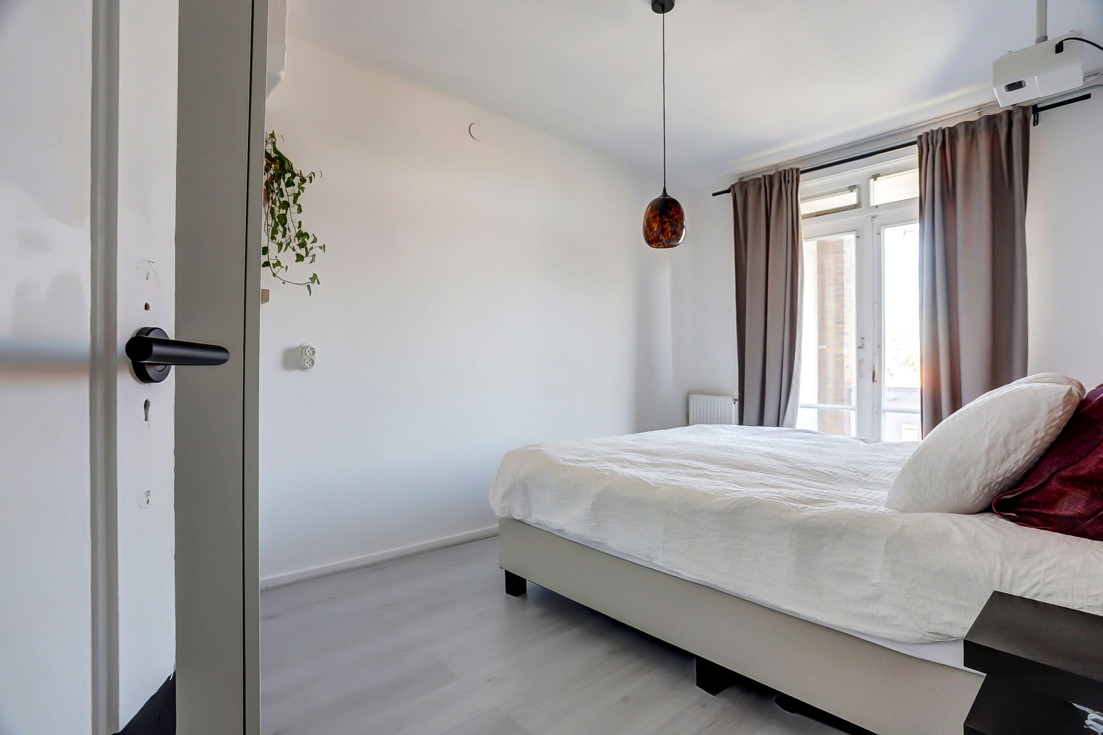 Photo 21 of Huissensestraat 115-3