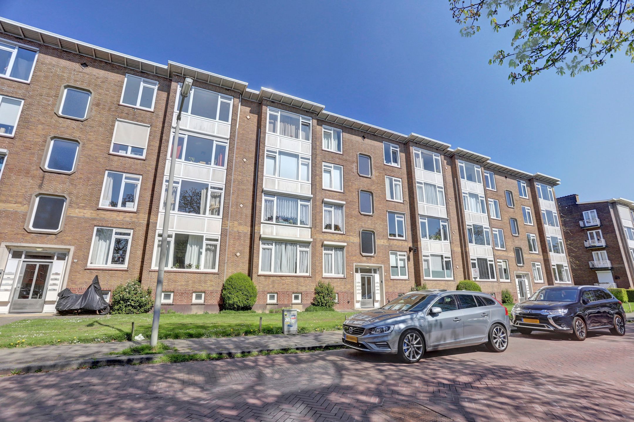 Photo 39 of Huissensestraat 115-3