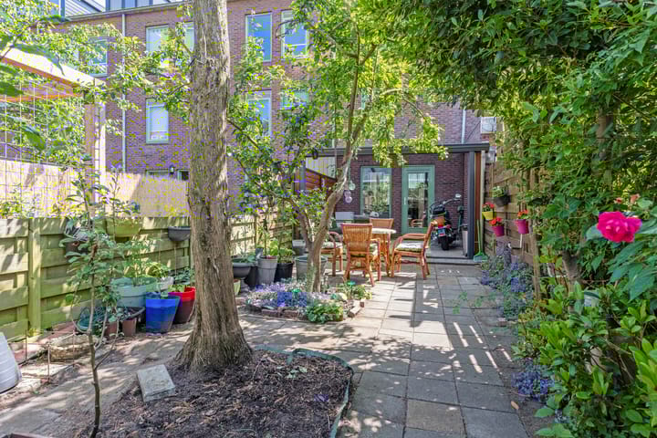 Foto 30 van Frederikstraat 61