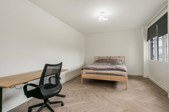 Foto 14 van J. Reyneke van Stuwestraat 8