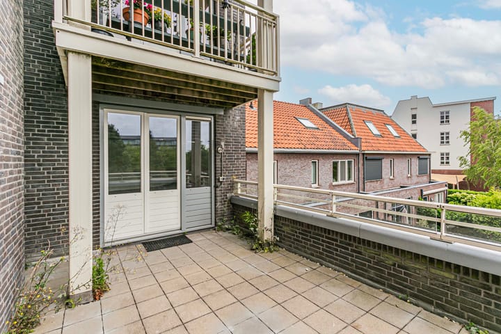 Foto 17 van J. Reyneke van Stuwestraat 8