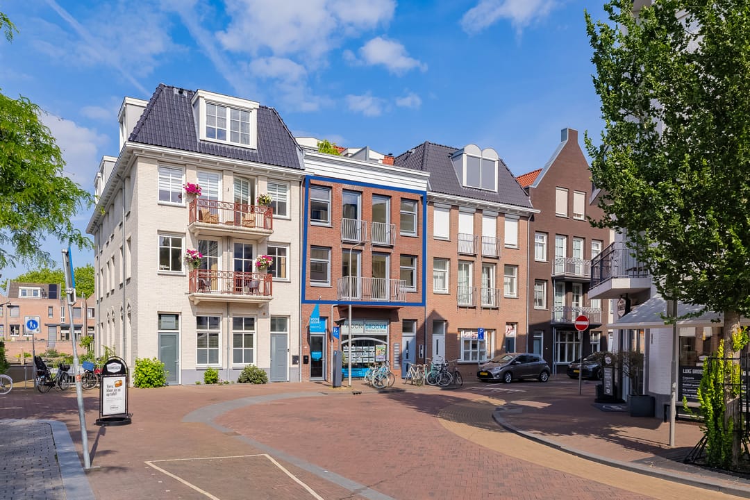 Photo 1 of Hooftstraat 39