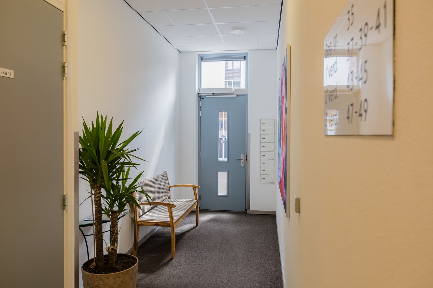 Photo 14 of Hooftstraat 39