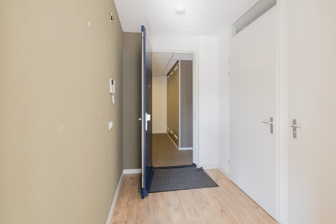 Photo 17 of Hooftstraat 39