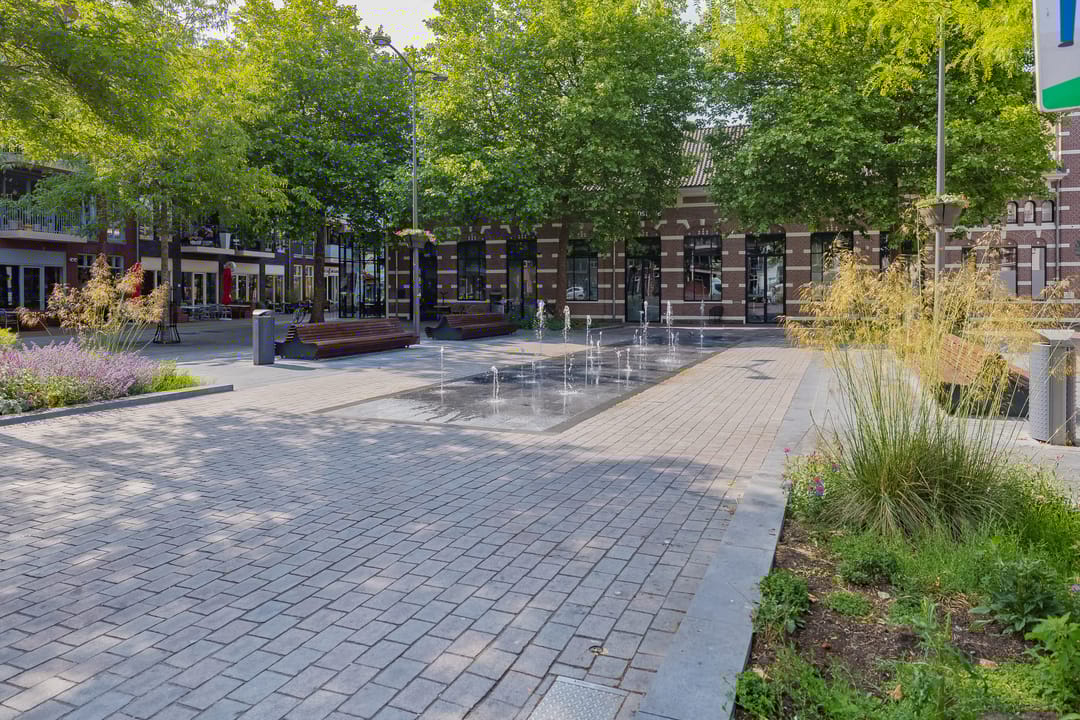 Photo 31 of Hooftstraat 39