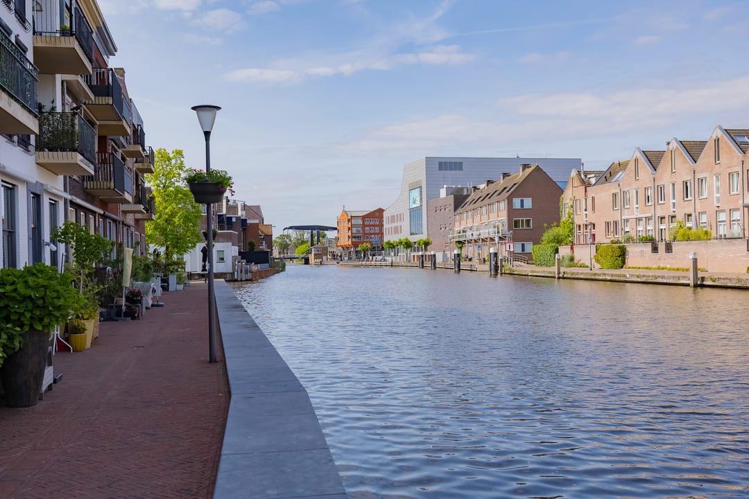 Photo 32 of Hooftstraat 39