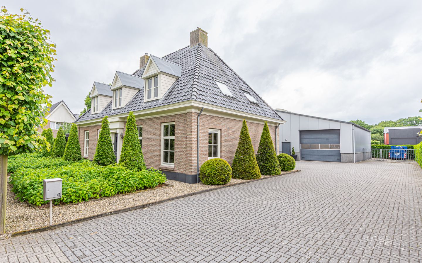 View photo 1 of Koningsspil 41