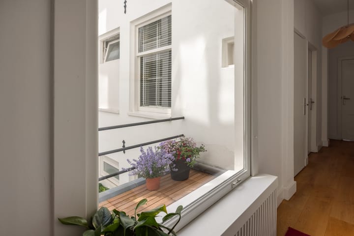 Photo 31 of Swammerdamstraat 6-2