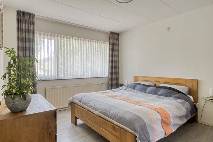 Foto 19 van Vennestraat 1