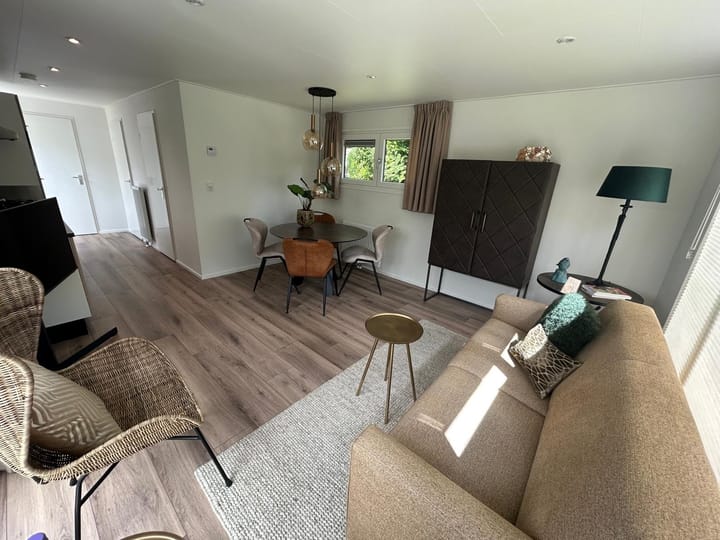 Photo 5 of Kanaal Zuid 444-438