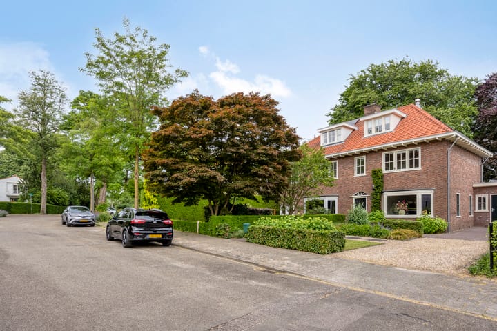 Foto 44 van Waldeck Pyrmontlaan 6