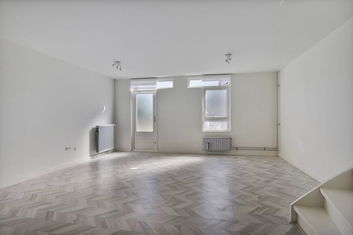 Foto 9 van Pinksterbloemweg 110