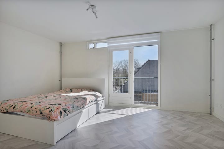 Foto 17 van Pinksterbloemweg 110