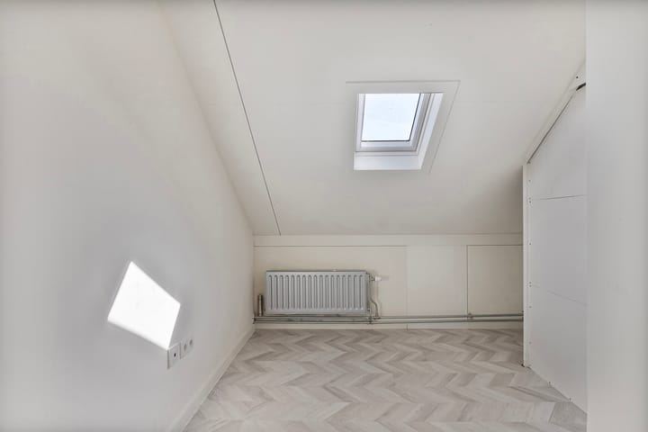 Foto 26 van Pinksterbloemweg 110