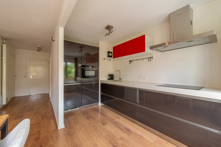 Photo 6 of Vespuccistraat 108-2