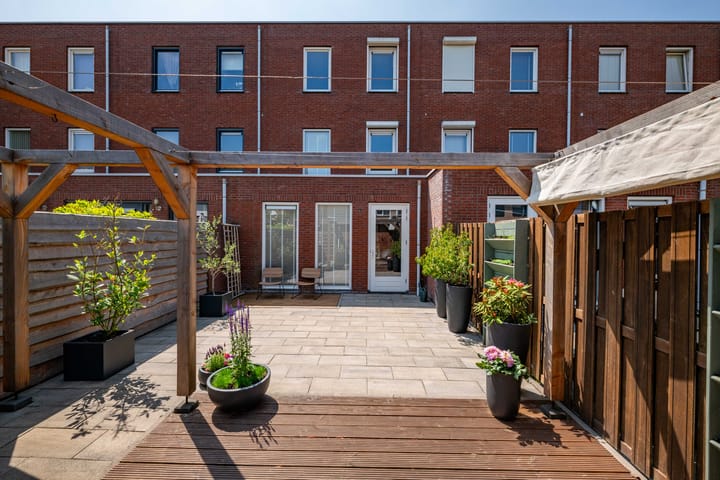 Foto 2 van Moeder Teresalaan 24