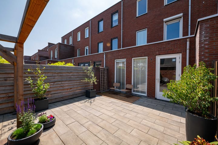 Foto 45 van Moeder Teresalaan 24