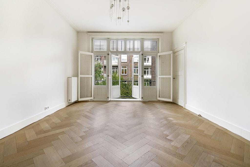 Foto 15 van De Lairessestraat 152-1