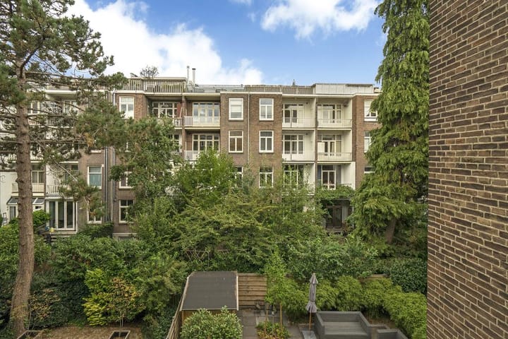 Foto 18 van De Lairessestraat 152-1