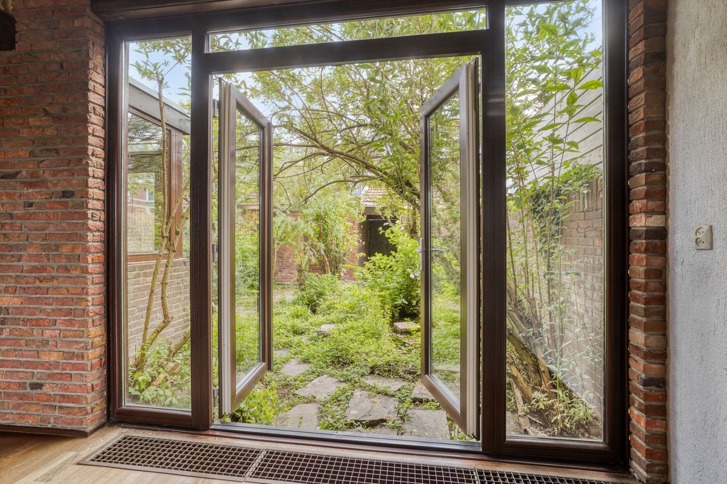 Foto 14 van Valcooghstraat 15