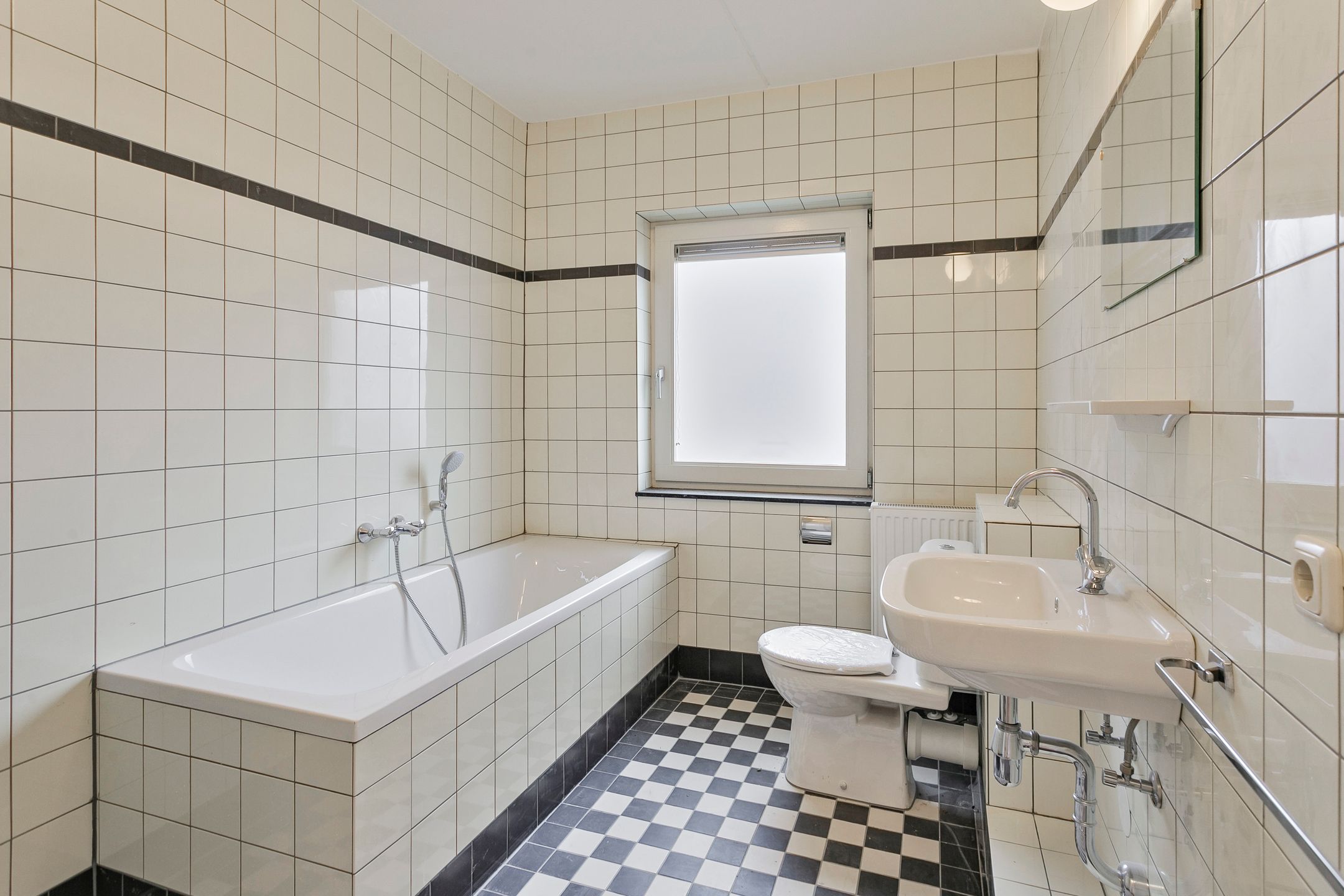 Photo 15 of Dorpstraat 50-B