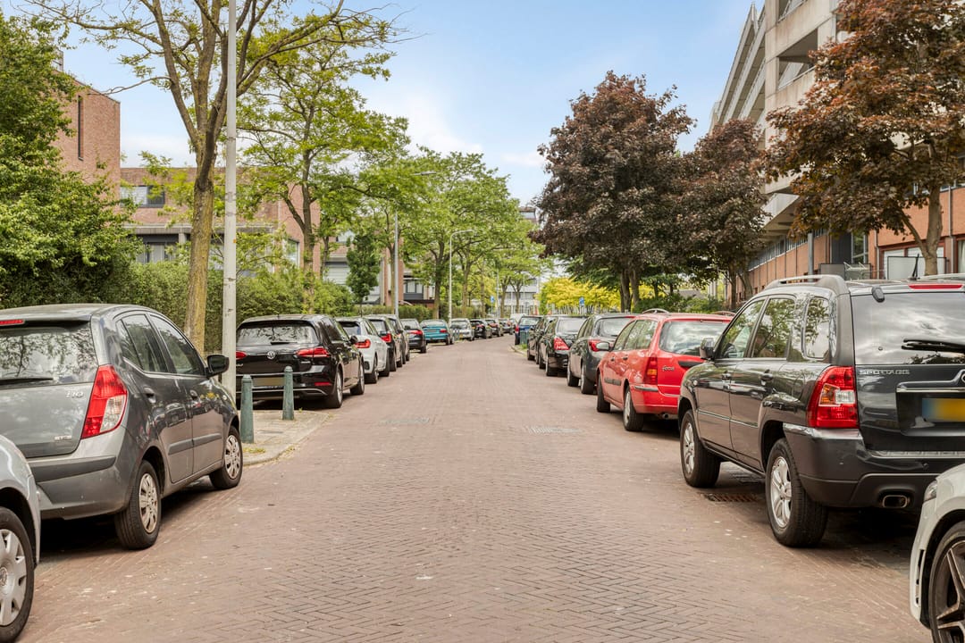 Foto 23 van Lau Mazirellaan 131