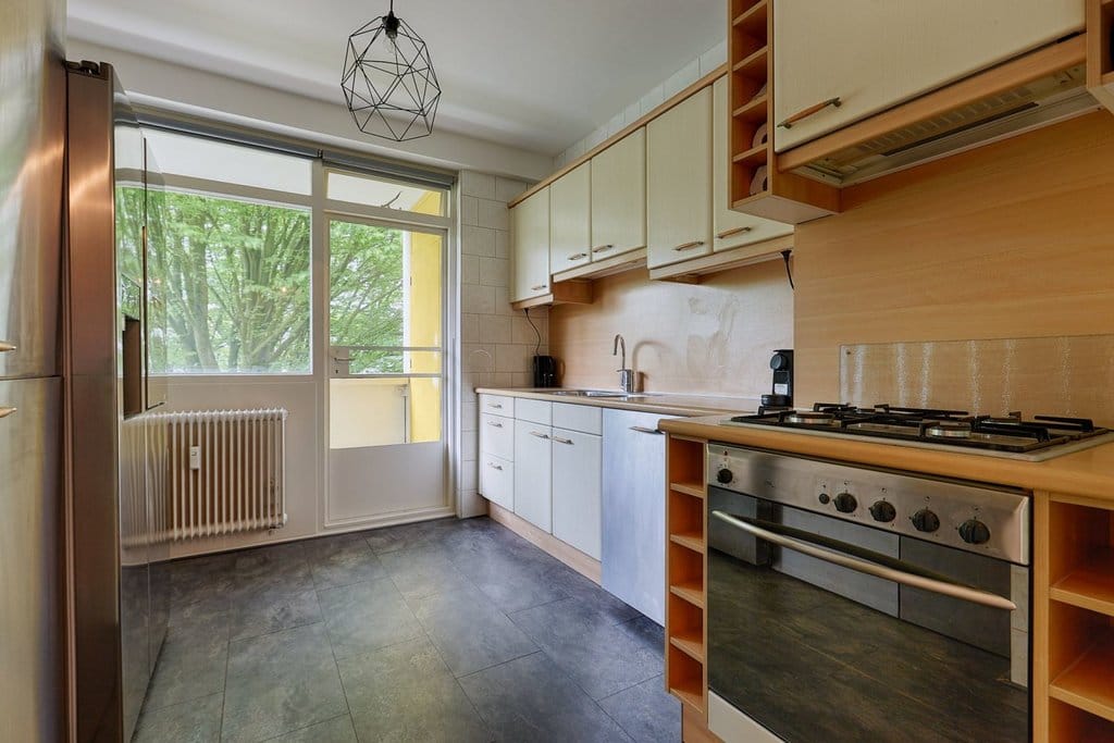 Photo 8 of Suzannaland 452