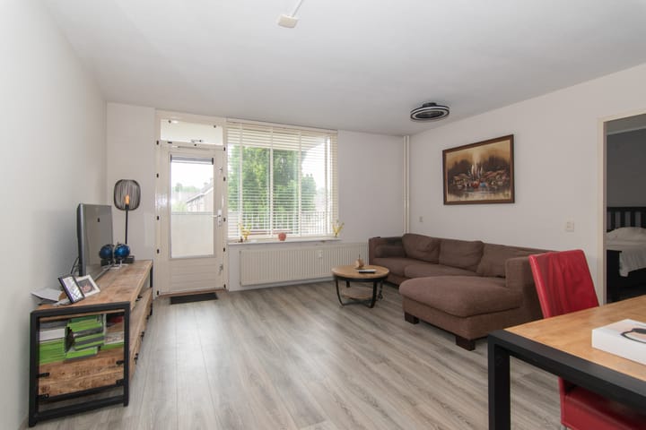 Photo 3 of Ruimtebaan 99