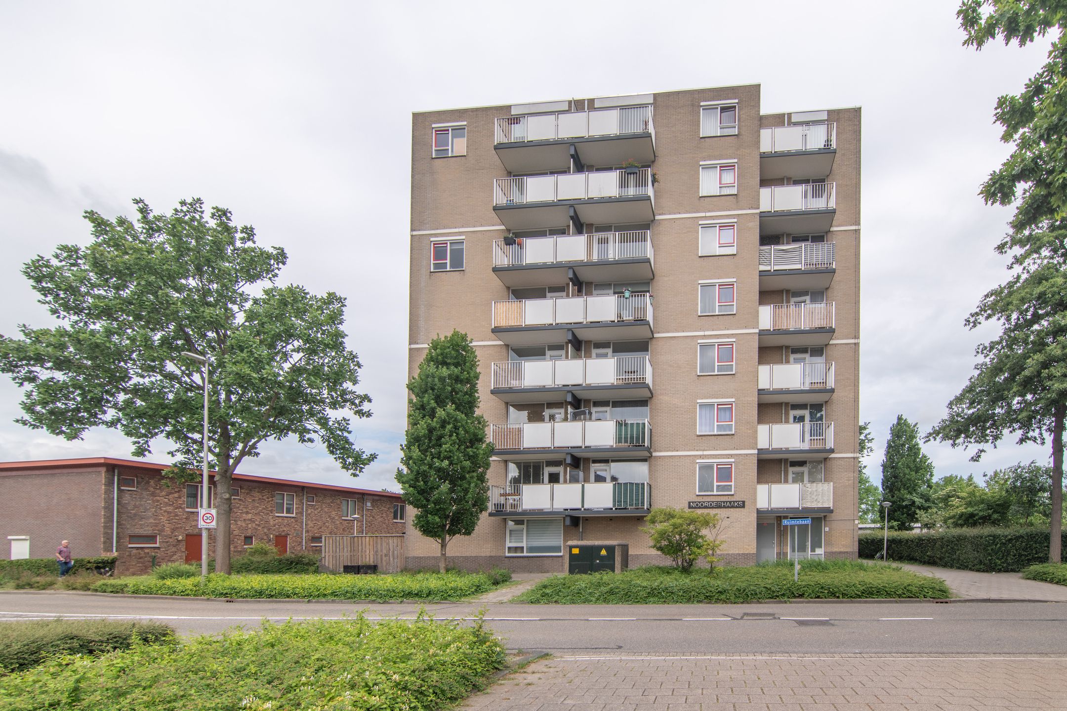 Foto 15 van Ruimtebaan 99