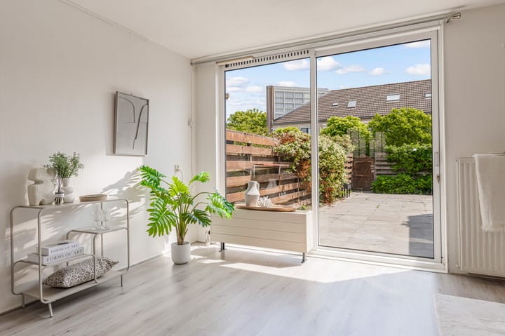 Foto 11 van Nat King Colestraat 12