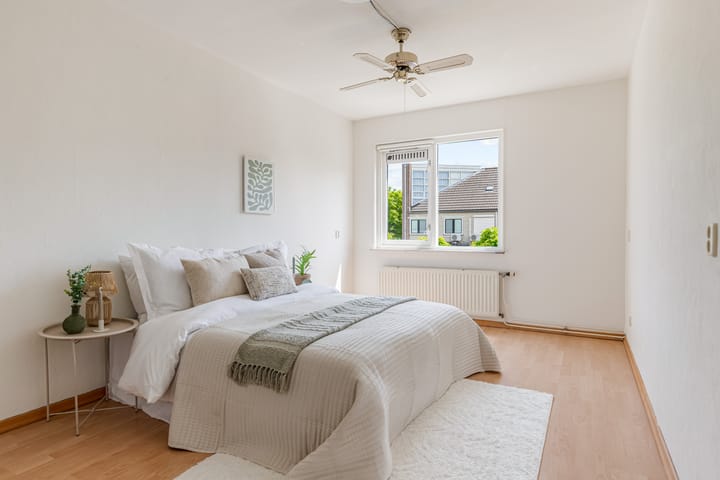 Foto 25 van Nat King Colestraat 12