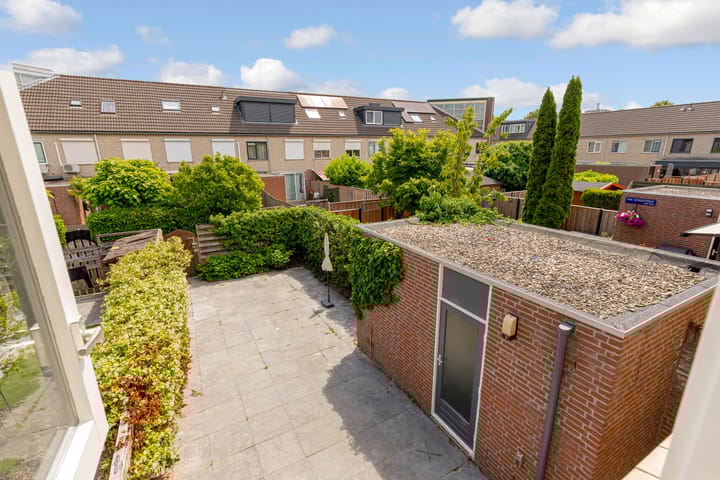 Foto 40 van Nat King Colestraat 12