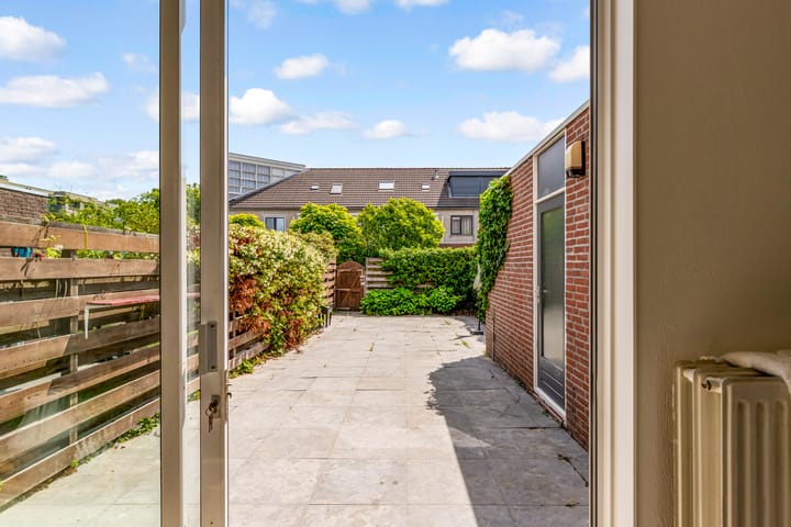 Foto 41 van Nat King Colestraat 12