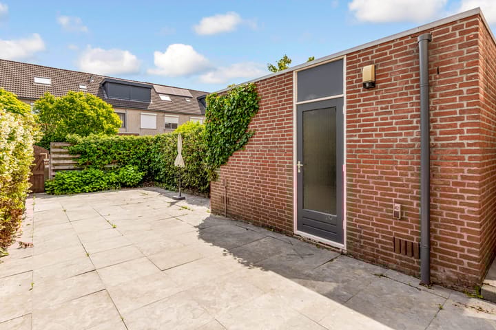 Foto 43 van Nat King Colestraat 12