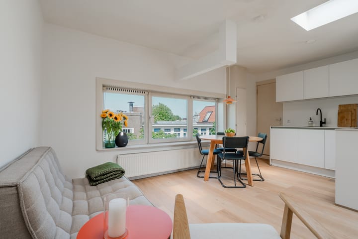 Foto 3 van Cornelis Trooststraat 4-4