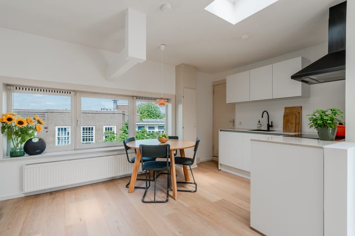 Foto 6 van Cornelis Trooststraat 4-4