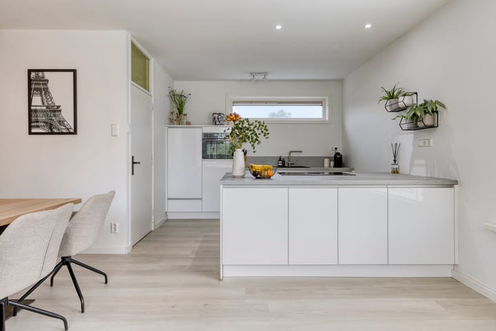 Foto 9 van Langeweg 22-B