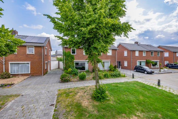 Foto 4 van Kamillestraat 17