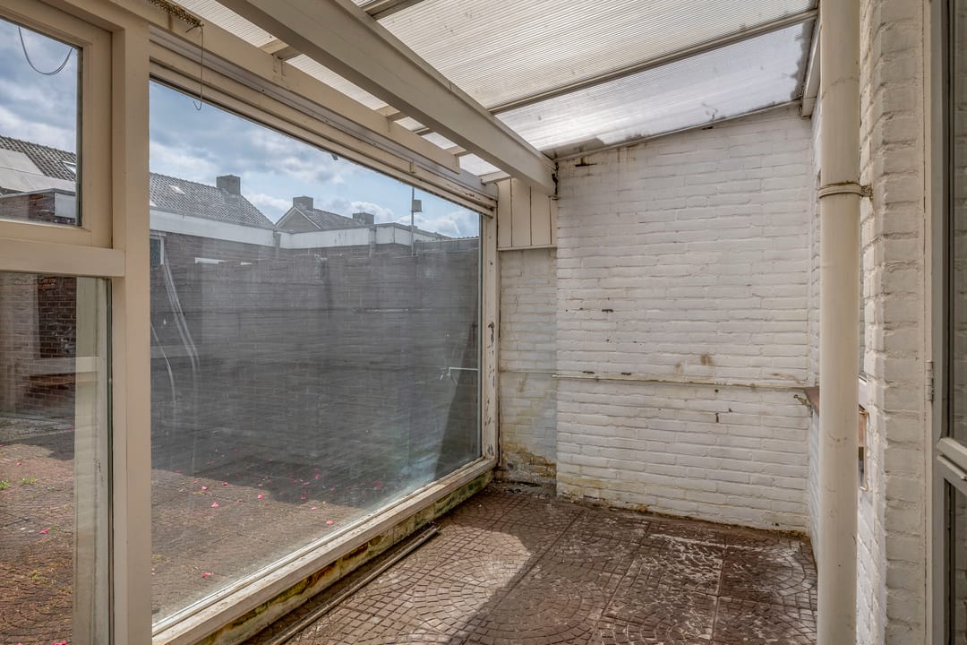 Photo 13 of Kamillestraat 17