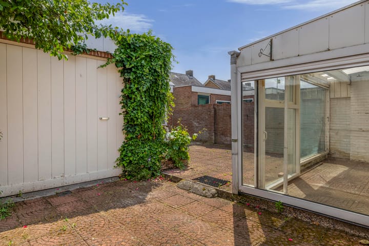 Foto 16 van Kamillestraat 17