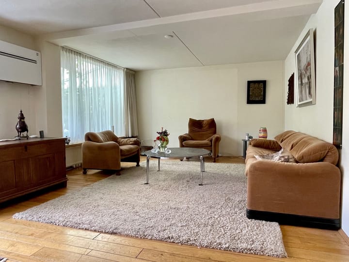 Foto 3 van Bisschop Paredisstraat 29