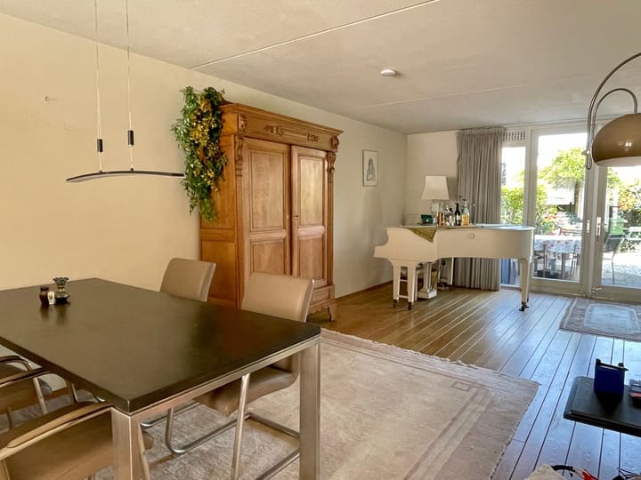 Foto 5 van Bisschop Paredisstraat 29