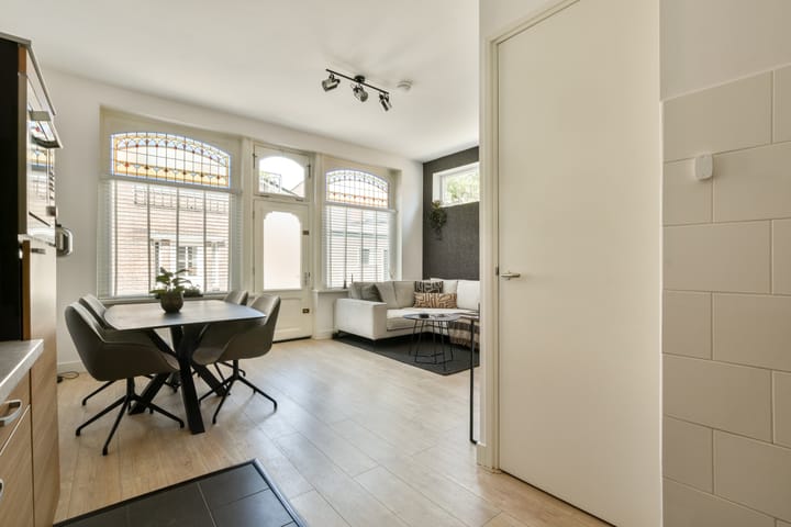 Foto 10 van St. Annastraat 2-B1