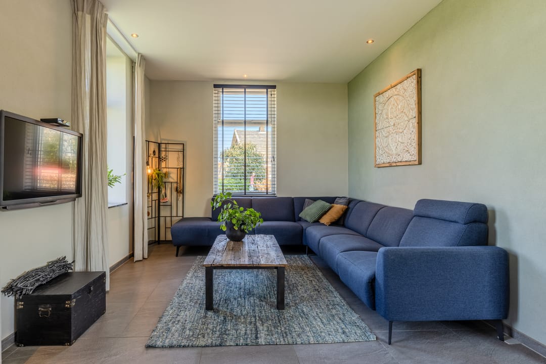 Foto 11 van Angerensestraat 12