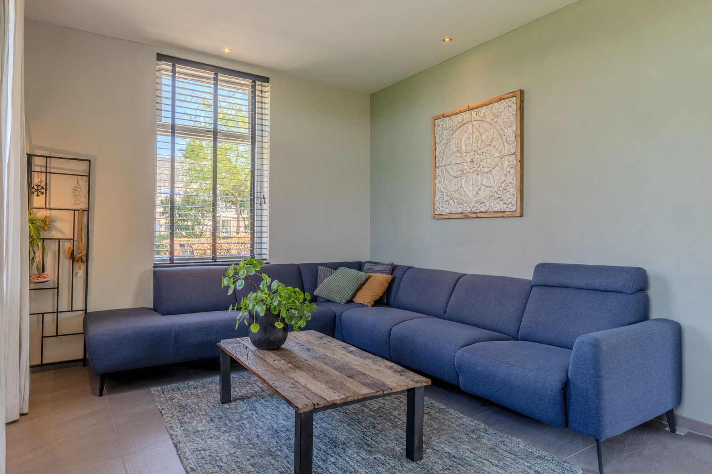 Foto 14 van Angerensestraat 12