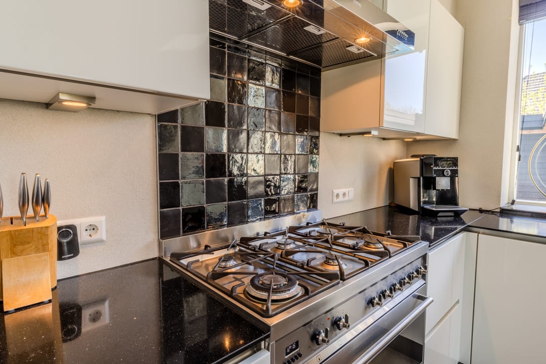 Foto 17 van Angerensestraat 12