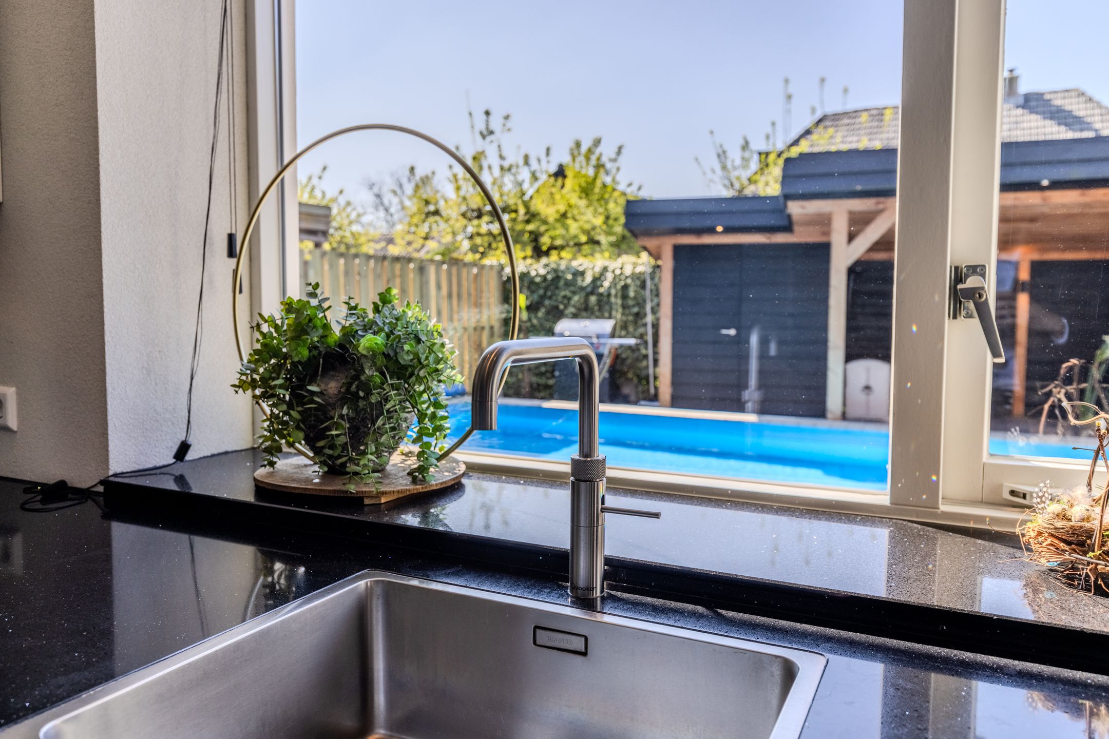 Foto 18 van Angerensestraat 12