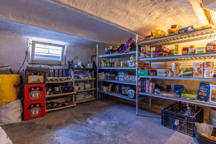 Photo 22 of Angerensestraat 12