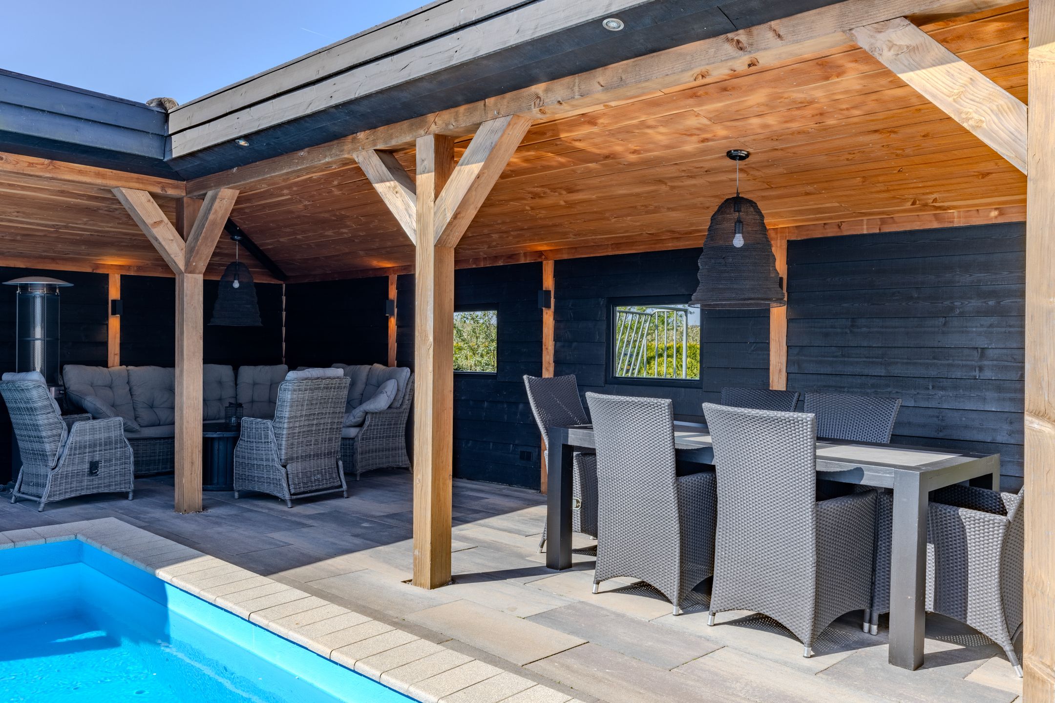 Foto 24 van Angerensestraat 12